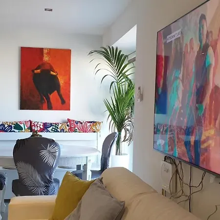 Spinola Court With Pool And Close To Beach St Julians Center