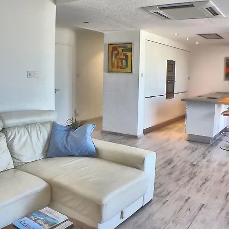Apartment Spinola Court With Pool And Close To St Julians Center