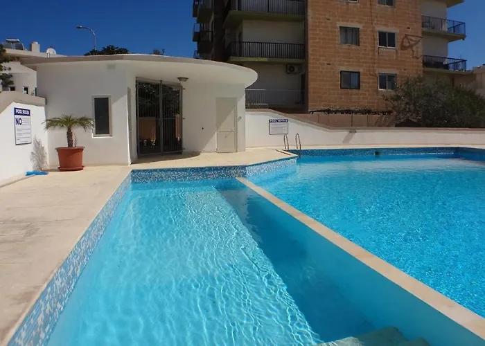 Spinola Court With Pool And Close To St Julians Center Lejlighed Saint Julian's