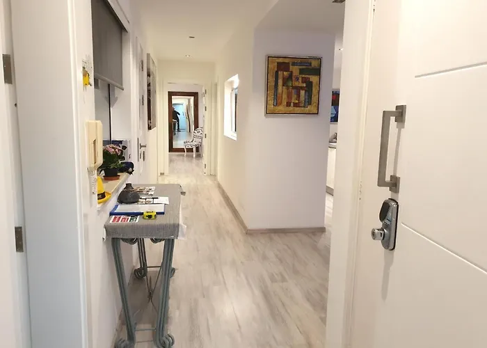 Spinola Court With Pool And Close To St Julians Center