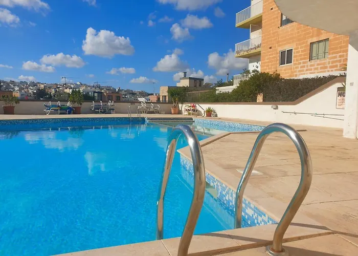 Spinola Court With Pool And Close To St Julians Center Lejlighed Saint Julian's