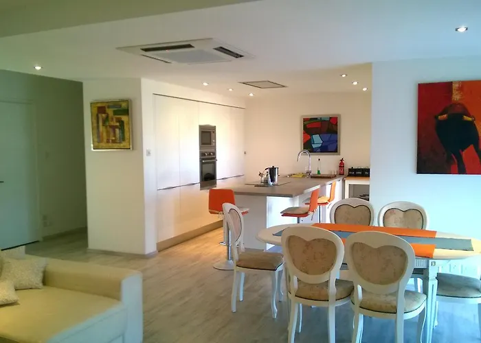 Lejlighed Spinola Court With Pool And Close To St Julians Center *