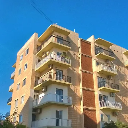 Apartment Spinola Court With Pool And Close To Beach St Julians Center